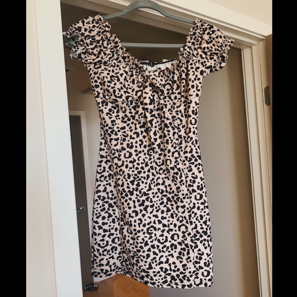 Missguided leopard dress